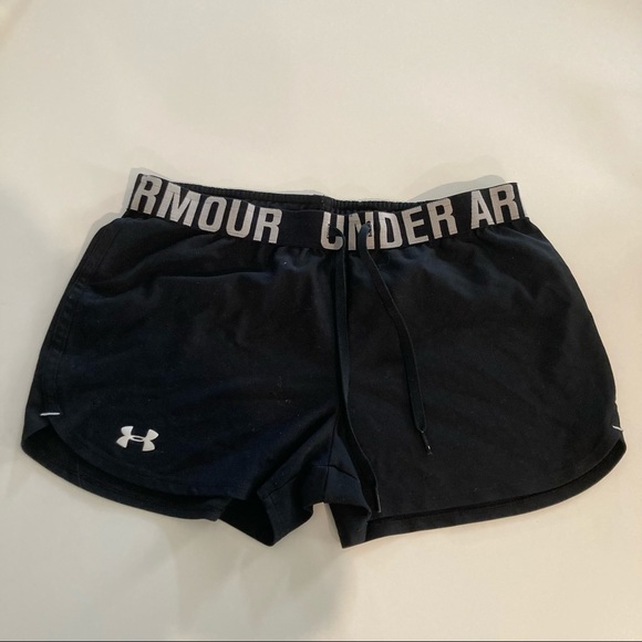 ✨Free with Purchase✨ Underarmour athletic shorts - Picture 1 of 5